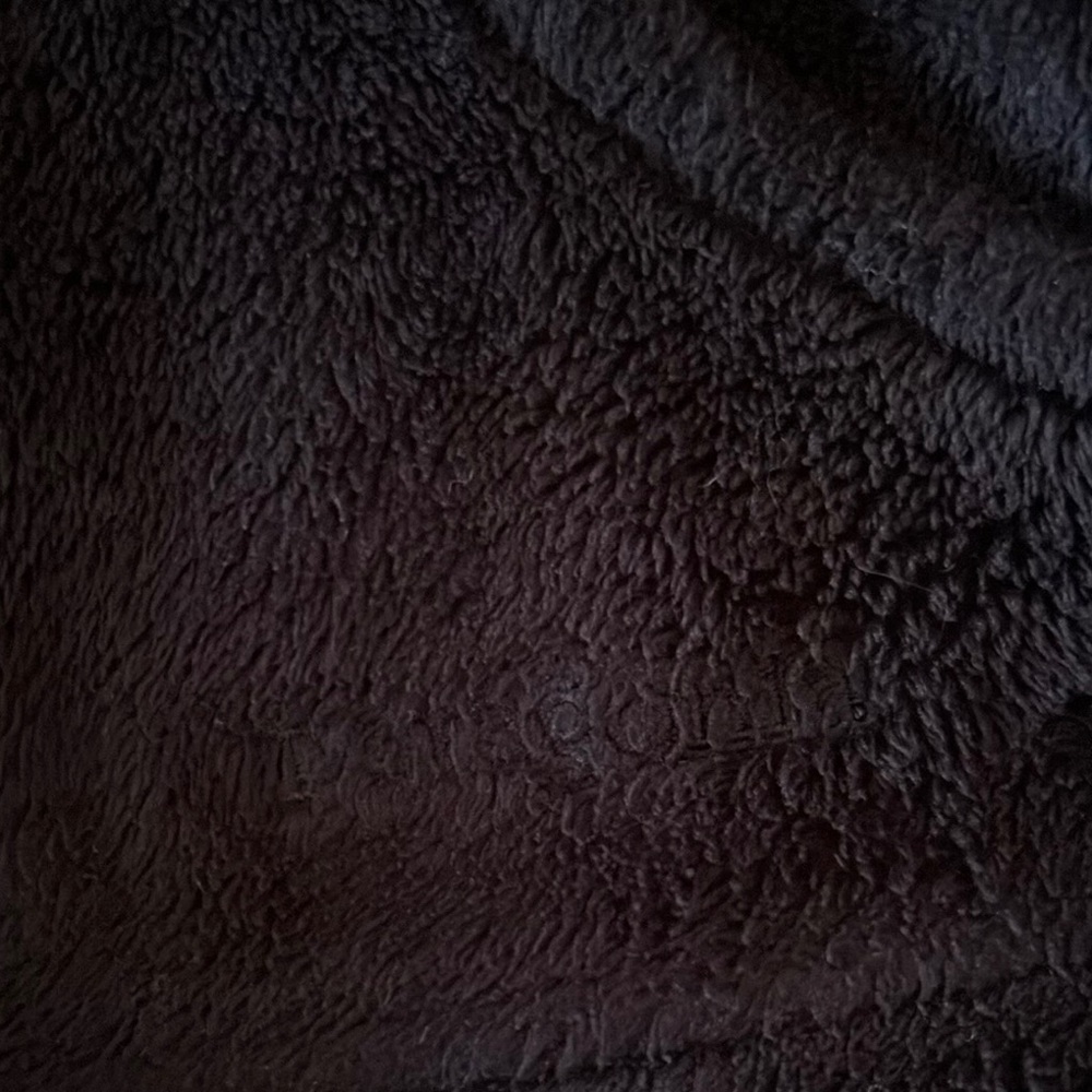Gently loved Black Hooded Jacket by Patagonia - Picture 4 of 7